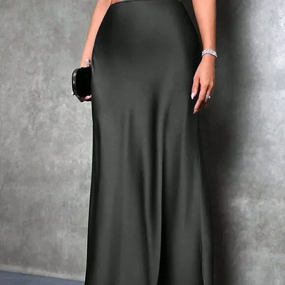 Black Casual Womens Solid Maxi Satin Skirt - Picture 2 of 5